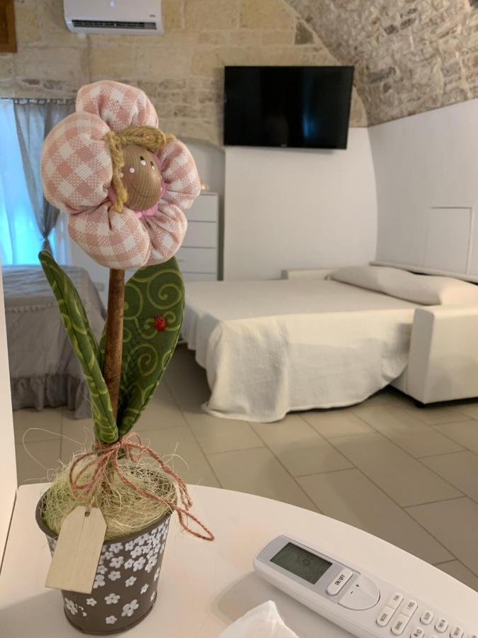 B&B La Finestra Sui Giardini 산테라모 인 콜레 외부 사진