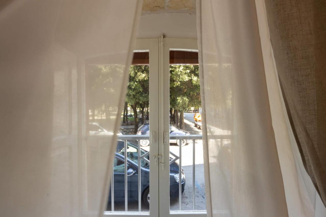 B&B La Finestra Sui Giardini 산테라모 인 콜레 외부 사진
